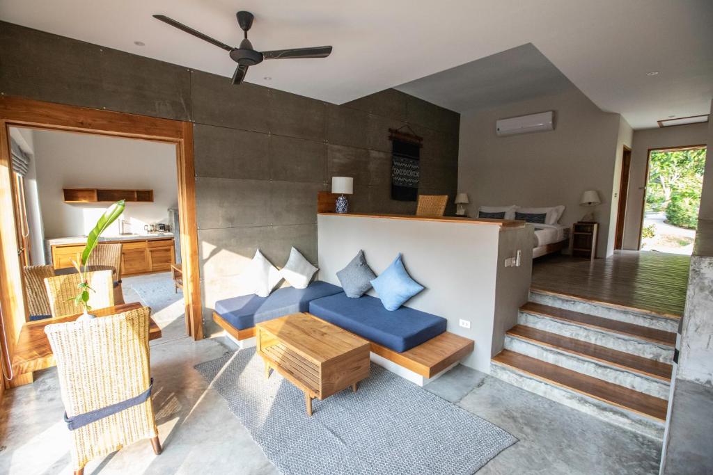 Вилла (Pool Villa with Rooftop Terrace + One-way Airport Transfer), Sea Dance Resort