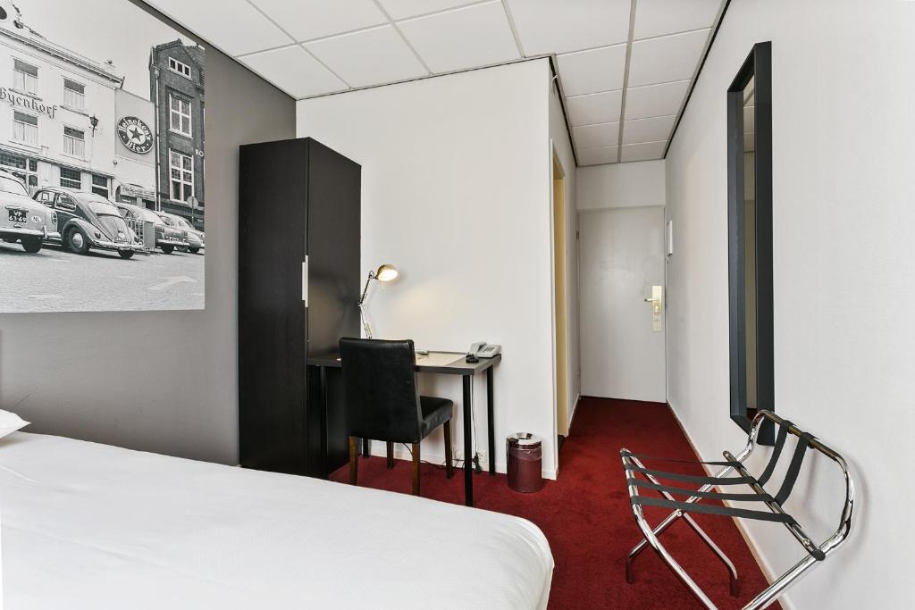Одноместный (Одноместный номер с душем или ванной) отеля Crown Inn, Эйндховен