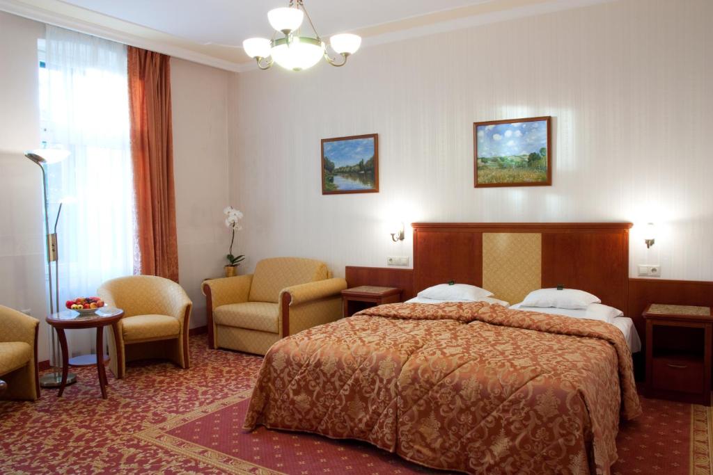 Двухместный (Двухместный номер Делюкс с 1 кроватью или 2 отдельными кроватями) отеля Elizabeth Hotel, Дьюла