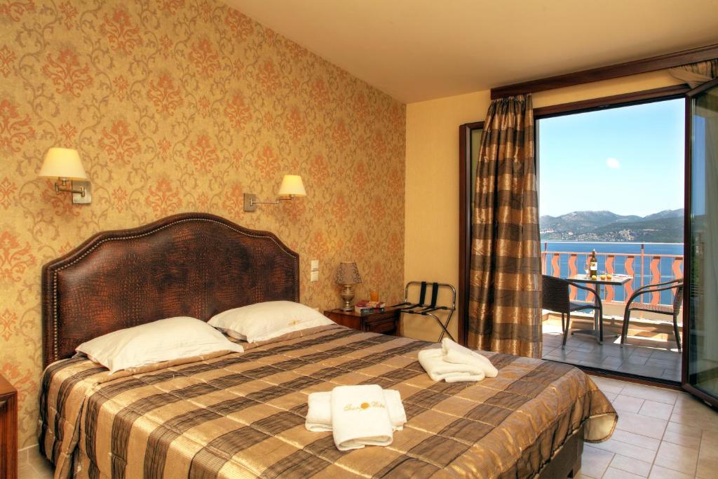 Двухместный (Двухместный номер с 1 кроватью с видом на море) отеля Hotel Tesoro, Никиана