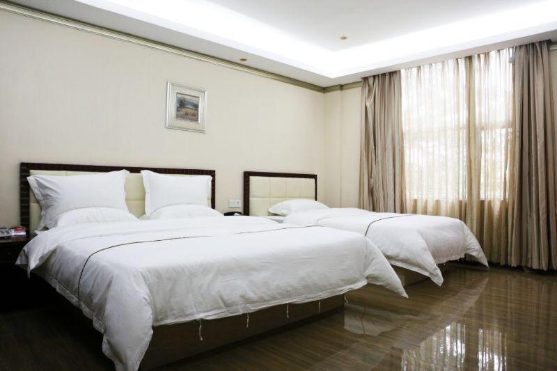 Двухместный (Двухместный номер с 1 кроватью и собственной ванной комнатой) отеля Jianyi Hotel, Гуанчжоу