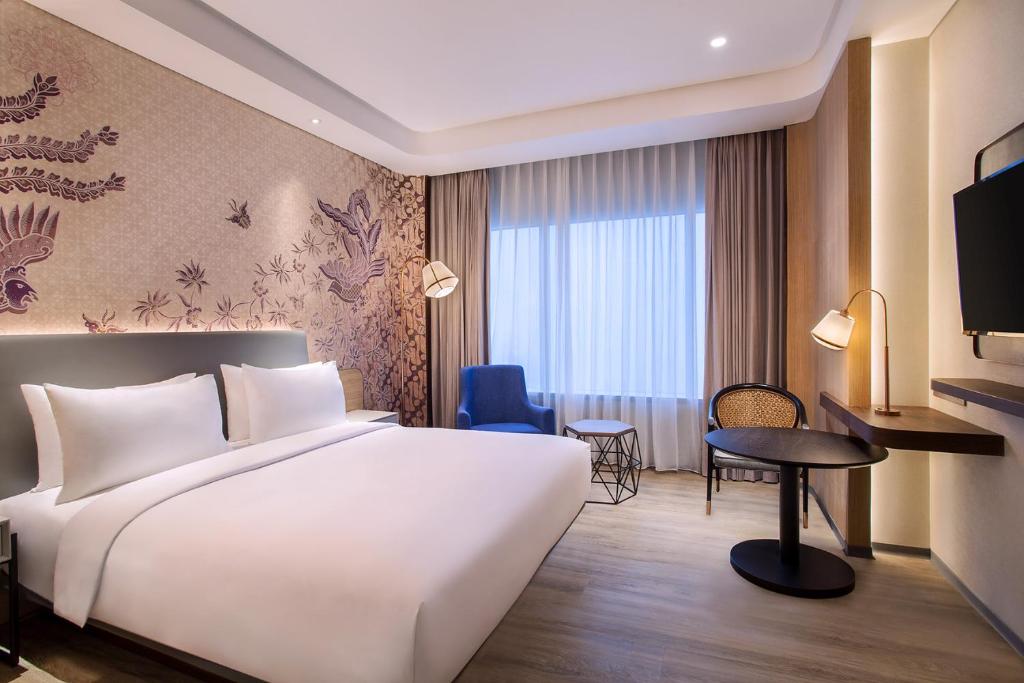 Двухместный (Улучшенный двухместный номер с 1 кроватью), Mercure Jakarta Gatot Subroto