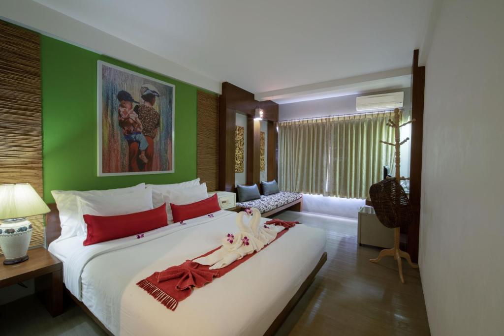 Двухместный (Улучшенный двухместный номер с 1 кроватью) отеля Villa Cha-Cha, Бангкок