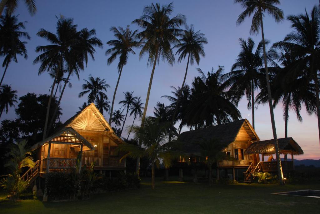 Вилла (Вилла Palm с видом на бассейн), Bon Ton Antique Wooden Villas