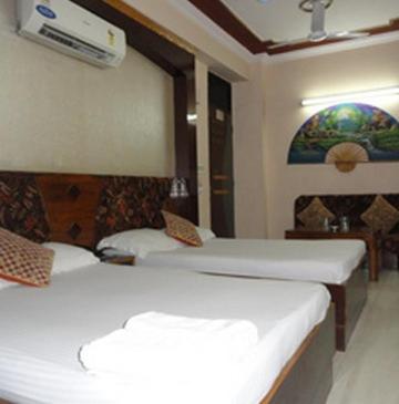 Четырехместный (Четырехместный номер) отеля Hotel Maharaja, Нью-Дели