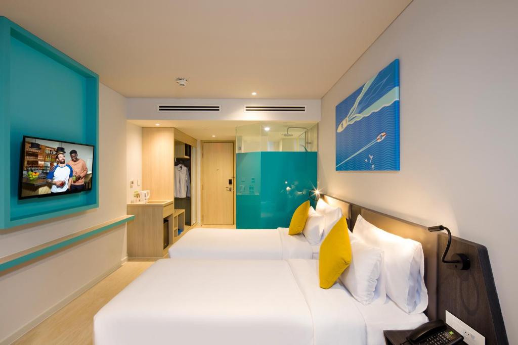 Трехместный (Двухместный номер «Премиум» с 2 отдельными кроватями) отеля ibis Styles Nha Trang, Нячанг