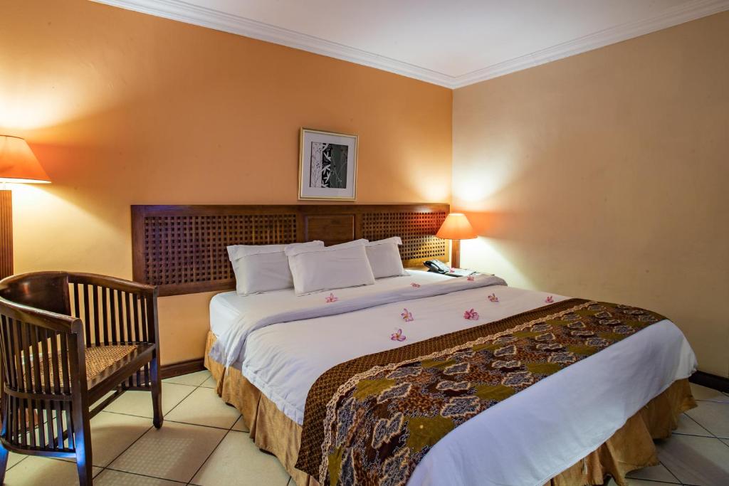 Двухместный (Улучшенный двухместный номер с 1 кроватью или 2 отдельными кроватями) отеля Aanari Hotel & Spa, Флик-эн-Флак