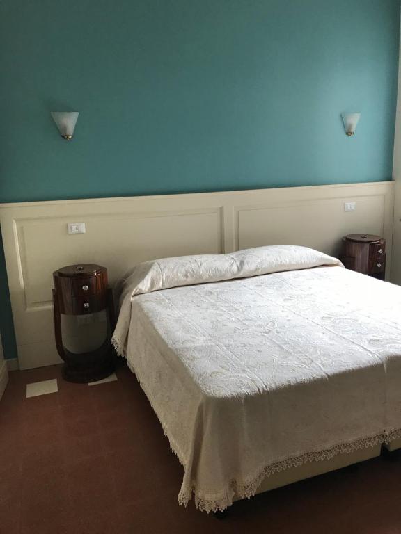 Двухместный (Двухместный номер с 1 кроватью или 2 отдельными кроватями, вид на сад) отеля La Castellana Loft Hotel, Бергамо