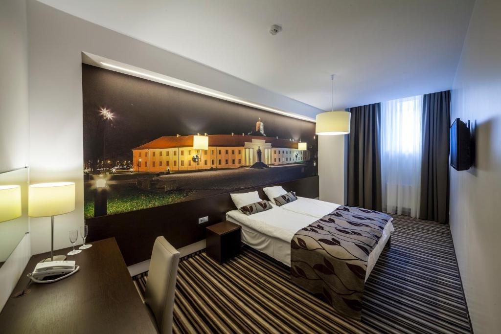 Двухместный (Улучшенный двухместный номер с 1 кроватью), Vilnius City Hotel