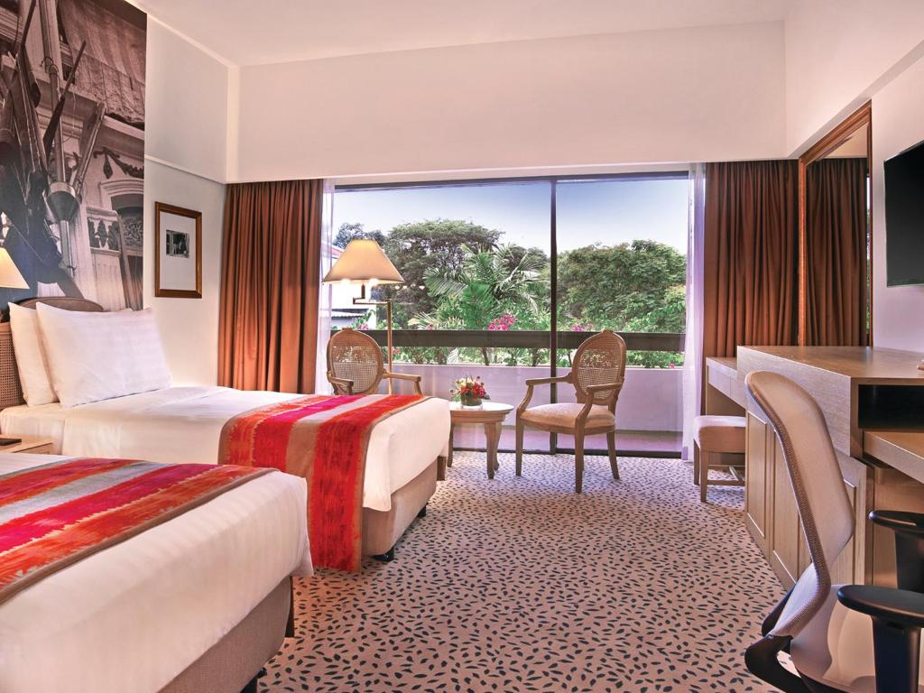 Двухместный (Двухместный номер Делюкс с 1 кроватью или 2 отдельными кроватями и балконом) отеля Goodwood Park Hotel, Сингапур (город)