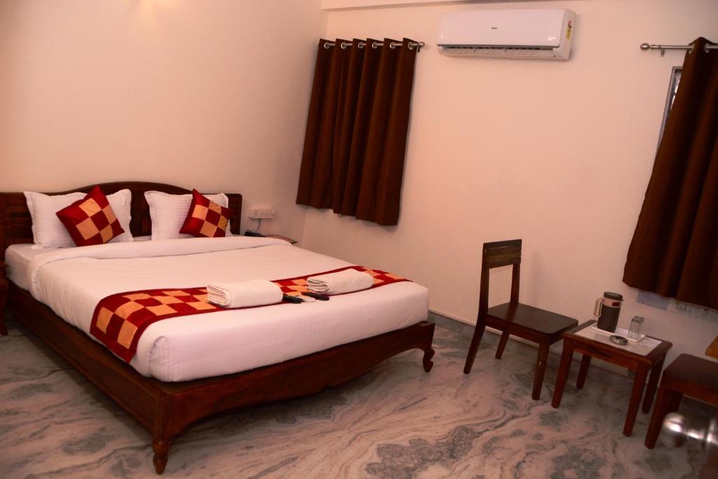 Двухместный (Двухместный номер Делюкс с 1 кроватью или 2 отдельными кроватями) отеля Hotel Sugandh Retreat, Джайпур