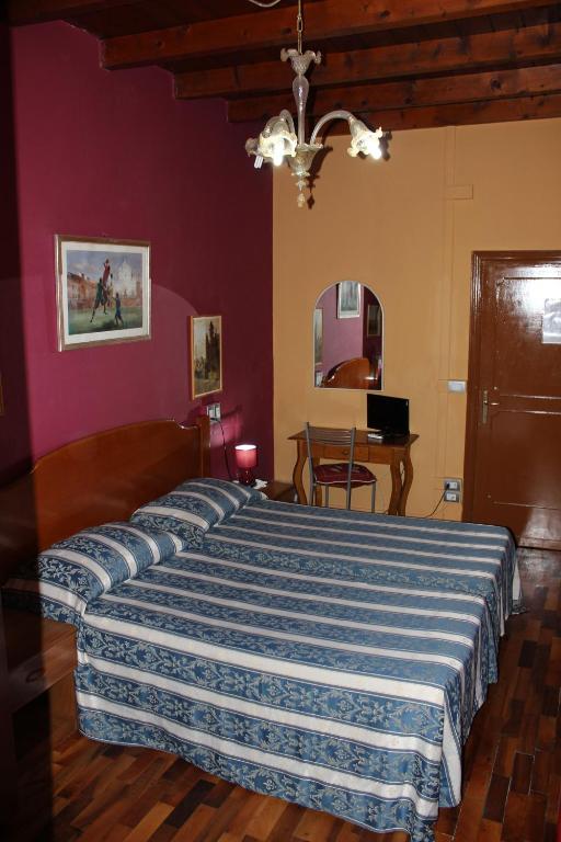 Двухместный (Двухместный номер с 2 отдельными кроватями) отеля Hotel San Lorenzo, Флоренция