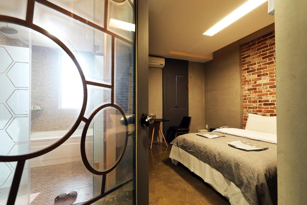 Двухместный (Двухместный номер Делюкс с 1 кроватью), boutique hotel k Dongdaemun