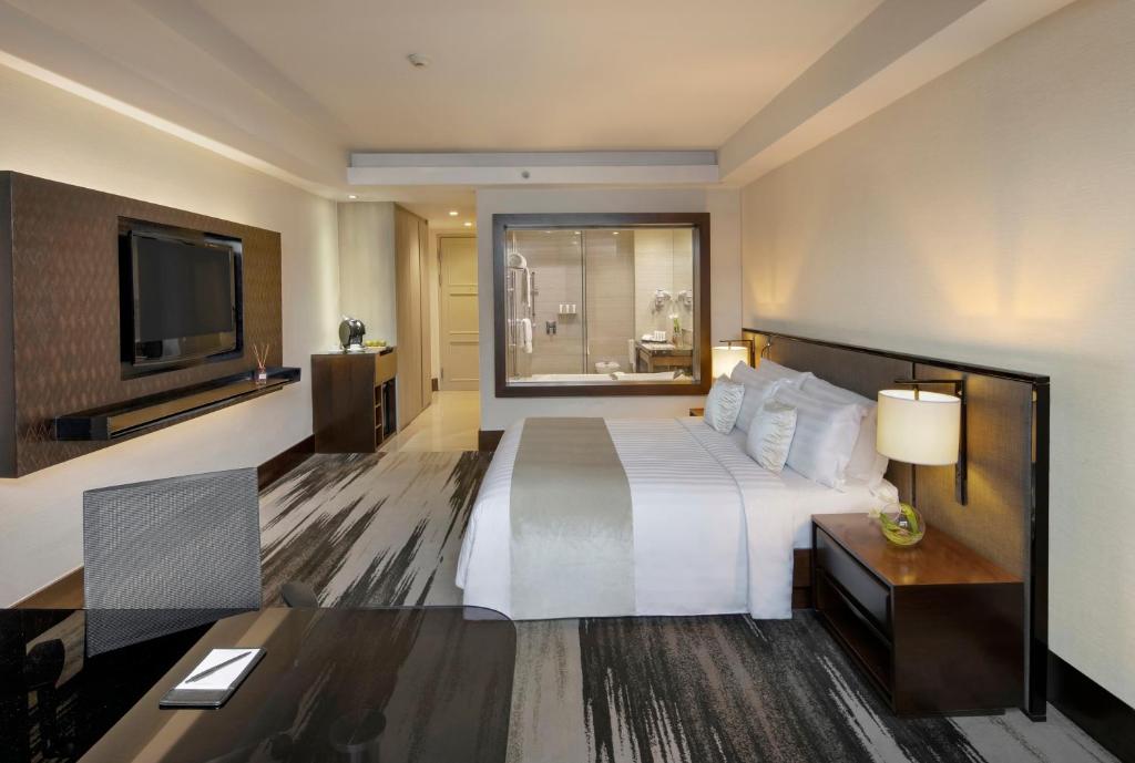 Двухместный (Red Level Room with Executive Lounge Access) отеля Gran Melia Jakarta, Джакарта