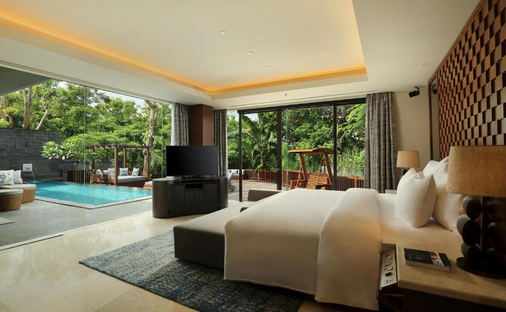 Вилла (Indonesia Residents - Two Bedroom Garden View Pool Villa) курортного отеля Anantara Uluwatu Bali Resort, Улувату