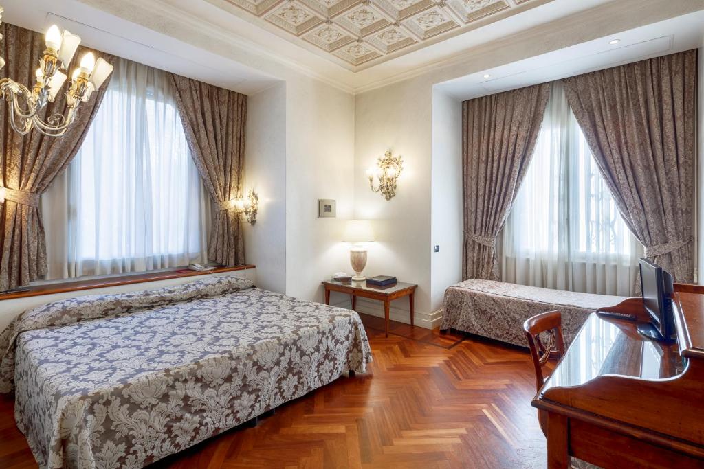 Трехместный (Классический трехместный номер) отеля Hotel Aventino, Рим