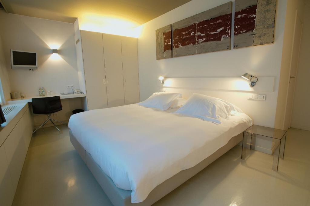 Двухместный (Двухместный номер Делюкс с 1 кроватью) отеля Hotel Matelote, Антверпен