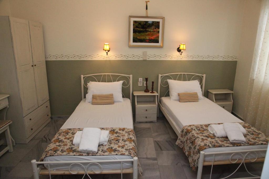 Двухместный (Стандартный двухместный номер с 2 отдельными кроватями) гостевого дома Fiera Guesthouse, Эрмоуполис