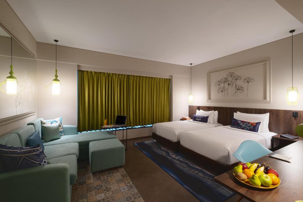 Двухместный (Twin Beds, Sofabed with 15% discount on Food and Beverage) отеля Hyatt Place Goa Candolim, Кандолим