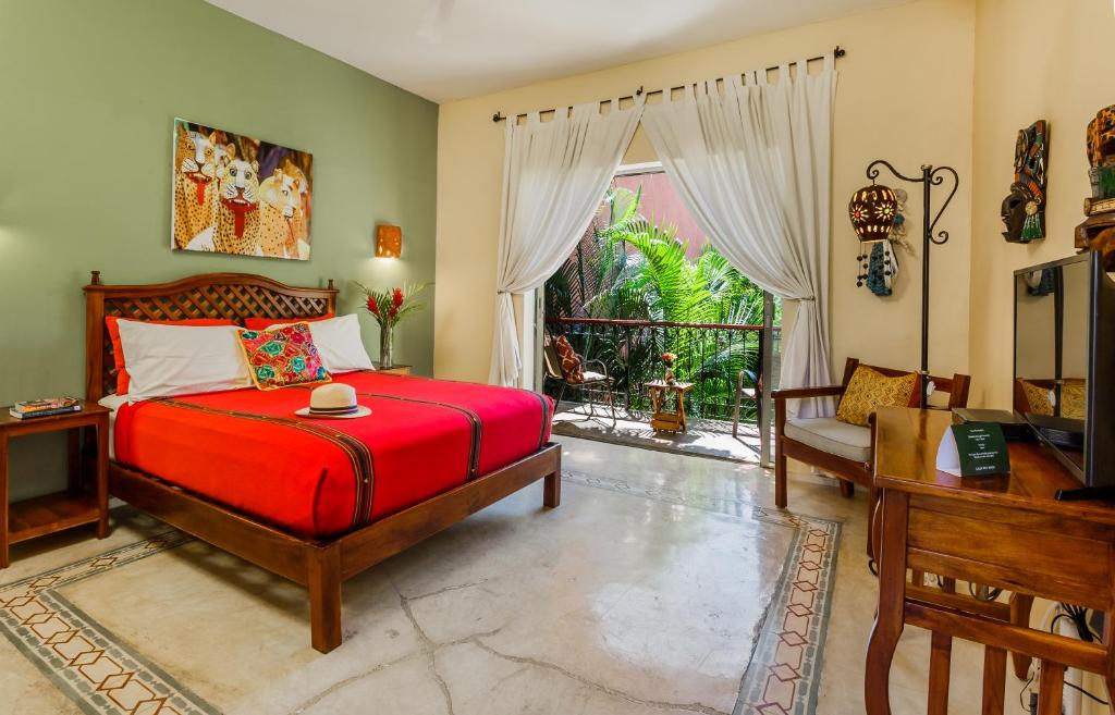 Двухместный (Номер с кроватью размера «queen-size» и балконом) отеля Casa Del Maya Bed & Breakfast, Мерида