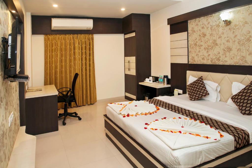 Двухместный (Executive Double Room (Free early check in at 8am)) отеля Ganges Grand, Варанаси