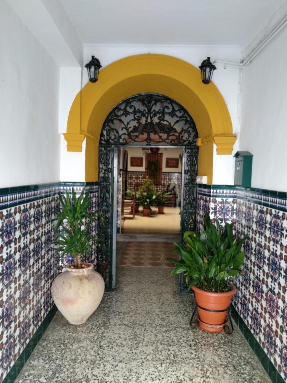 Гостевой дом Hostal Manolo, Эль-Пуэтро-де-Санта-Мария