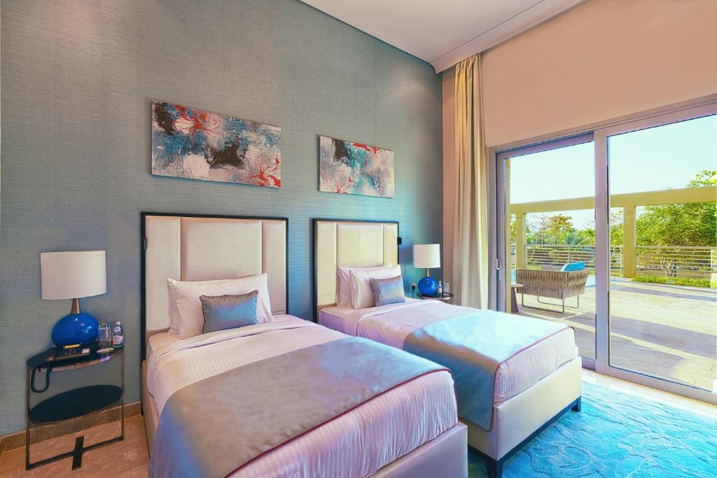 Сьюит (Люкс с 4 спальнями и бассейном) курортного отеля Rixos The Palm Dubai, Дубай