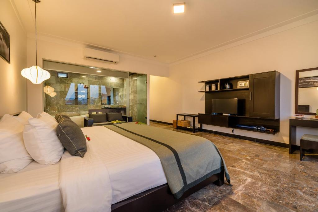 Сьюит (Двухместный полулюкс с 1 кроватью и видом на сад) курортного отеля Phu Thinh Boutique Resort & Spa, Хойан