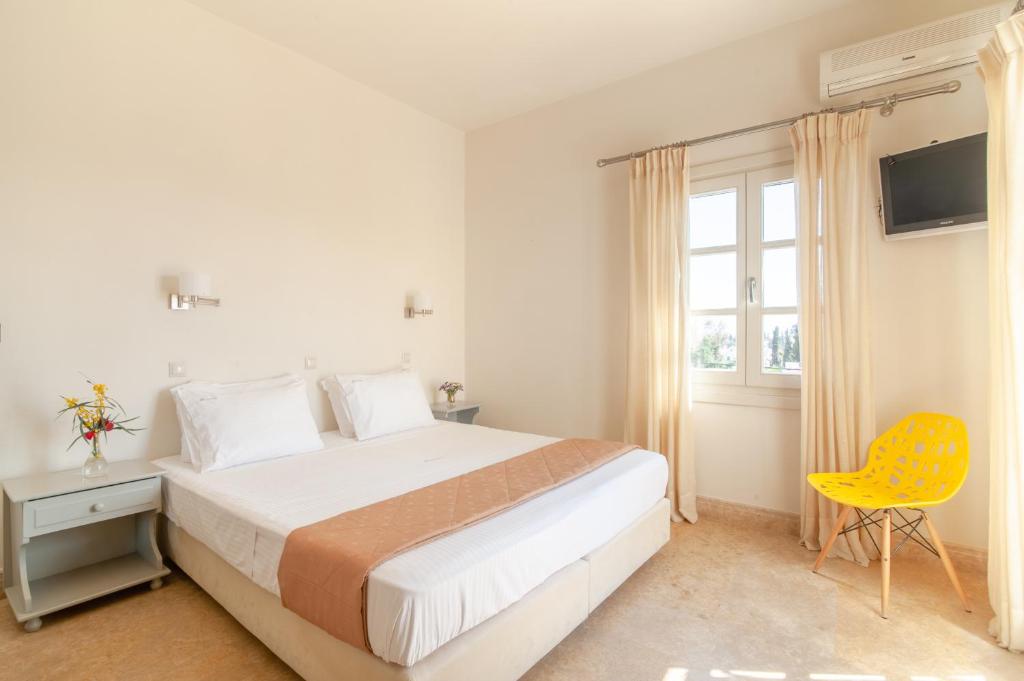 Двухместный (Двухместный номер с 1 кроватью или 2 отдельными кроватями с окном) гостевого дома Mimoza, Спатсес
