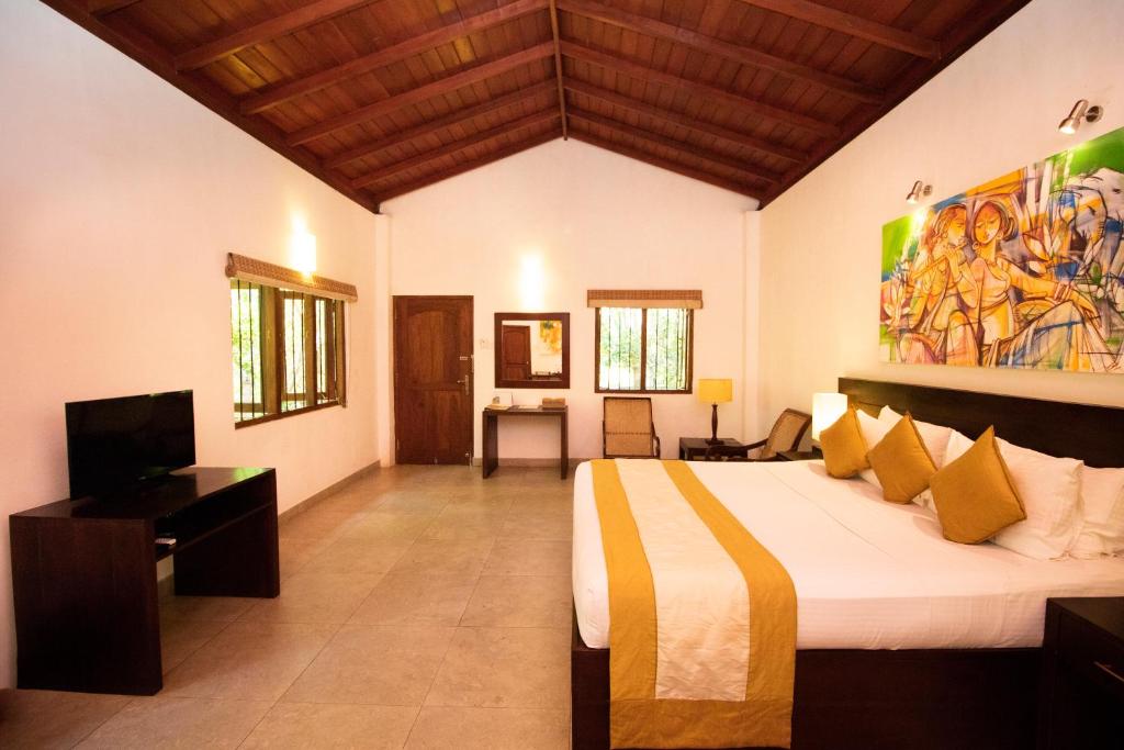 Двухместный (Deluxe Double  or Twin Room with Free Spa Treatment) отеля Amaara Forest Hotel Sigiriya, Сигирия