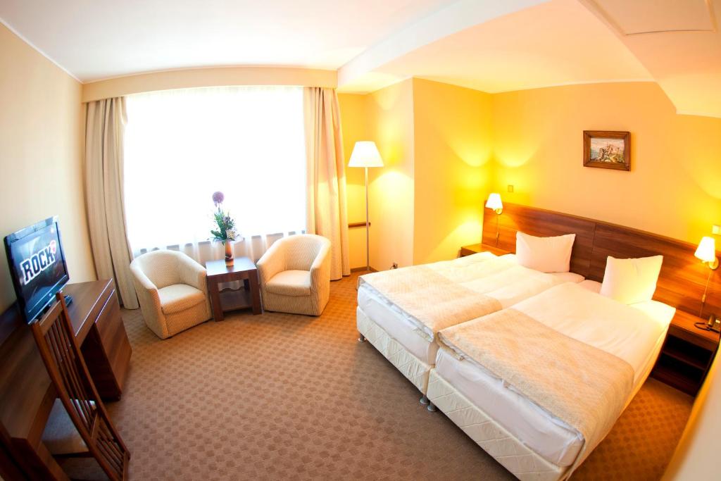 Двухместный (Двухместный номер эконом-класса с 1 кроватью) отеля Grand Hotel, Тыргу-Муреш