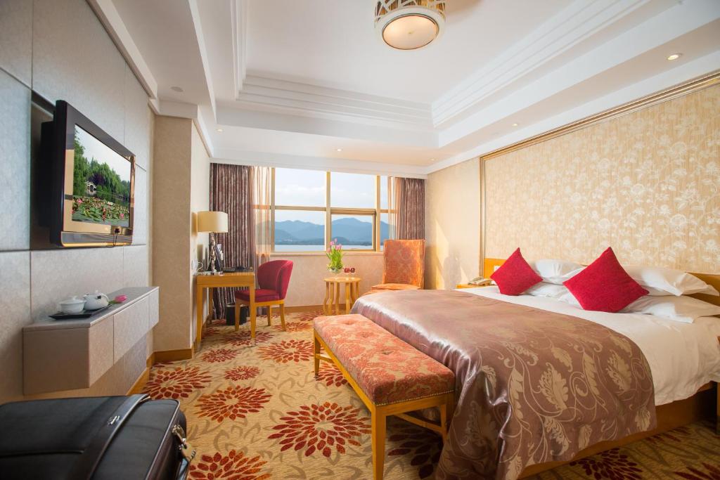 Двухместный (Двухместный номер бизнес-класса с видом на озеро) отеля Huachen International Hotel, Ханчжоу