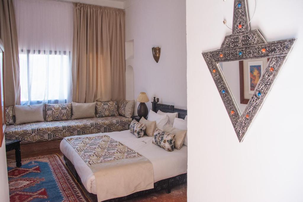 Двухместный (Улучшенный двухместный номер с 1 кроватью) отеля Ksar Shama, Уирган