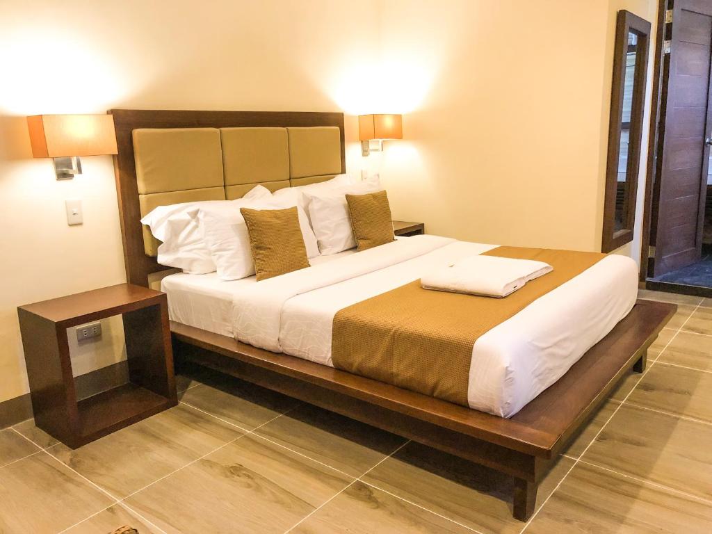Двухместный (Номер с кроватью размера «queen-size») отеля The Piccolo Hotel of Boracay, Боракай