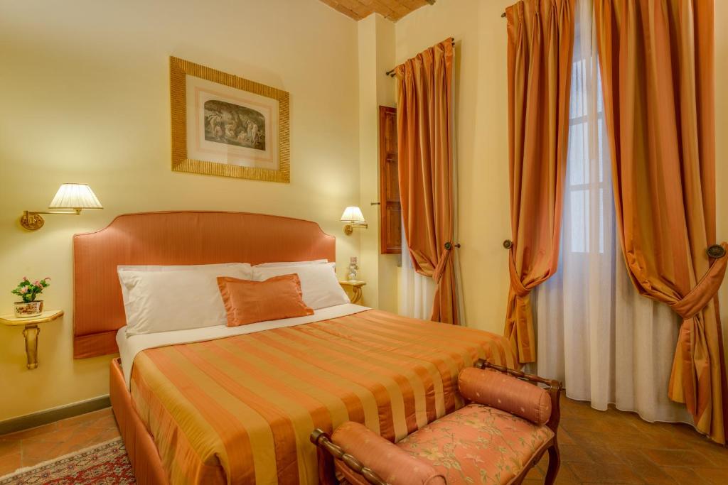 Двухместный (Двухместный номер с 1 кроватью и видом во внутренний двор) отеля La Casa Del Garbo - Luxury Rooms & Suite, Флоренция