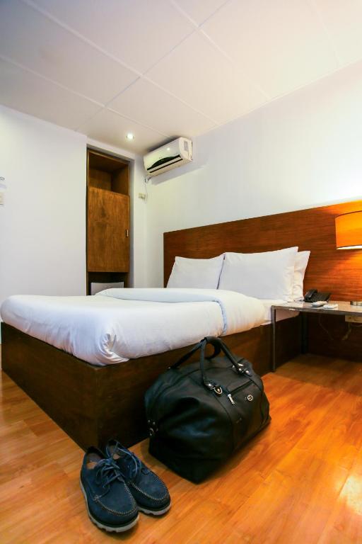 Двухместный (Двухместный номер с 1 кроватью) отеля Hotel Durban, Манила