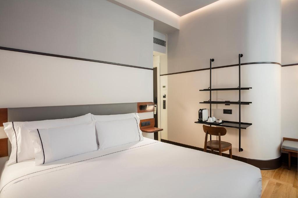Двухместный (Стандартный двухместный номер с 1 кроватью или 2 отдельными кроватями) отеля Praktik Èssens, Барселона