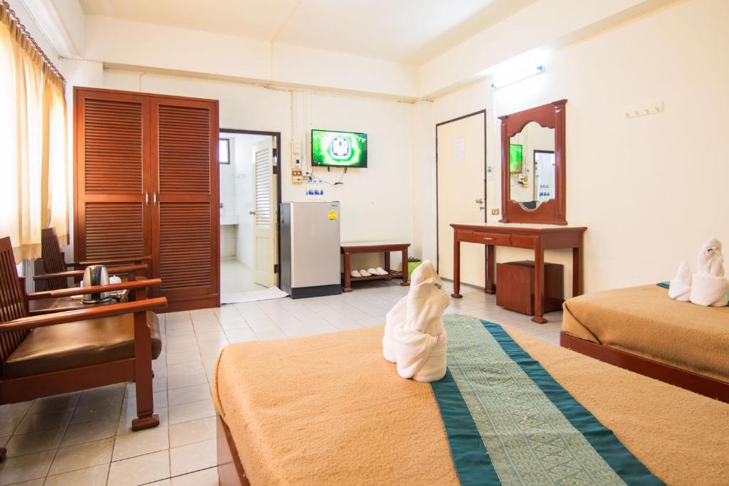 Двухместный (Улучшенный двухместный номер с 1 кроватью) отеля Khelang Nakorn Hotel, Лампанг