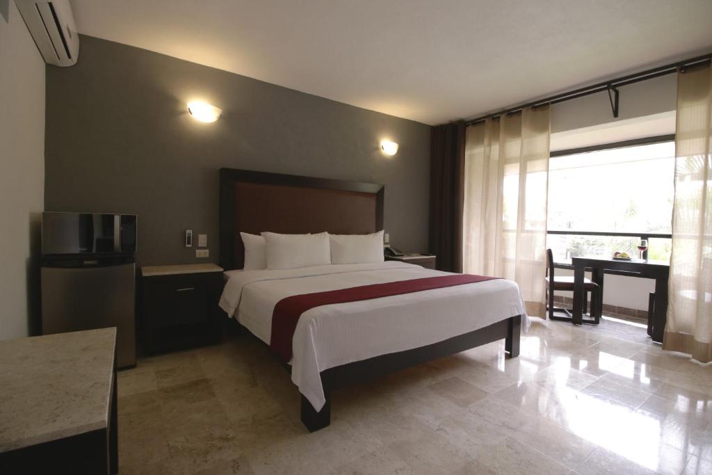 Двухместный (Номер с кроватью размера «king-size») отеля Real de Minas Poliforum, Леон (Штат Гуанахуато)
