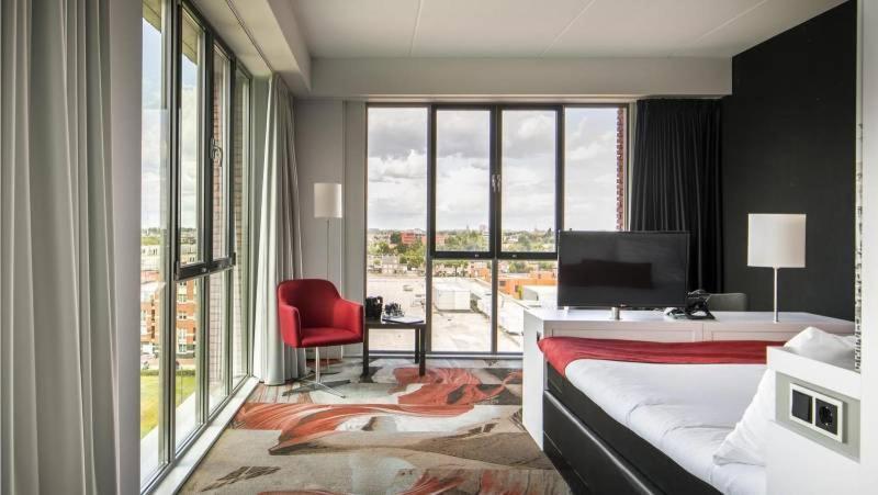 Двухместный (Улучшенный номер с кроватью размера «king-size») отеля City Resort Hotel Helmond, Эйндховен