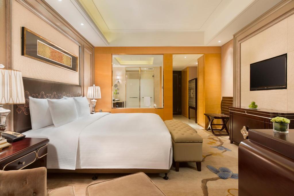 Двухместный (Номер Делюкс с кроватью размера «king-size») отеля Wanda Realm Harbin Hotel, Харбин
