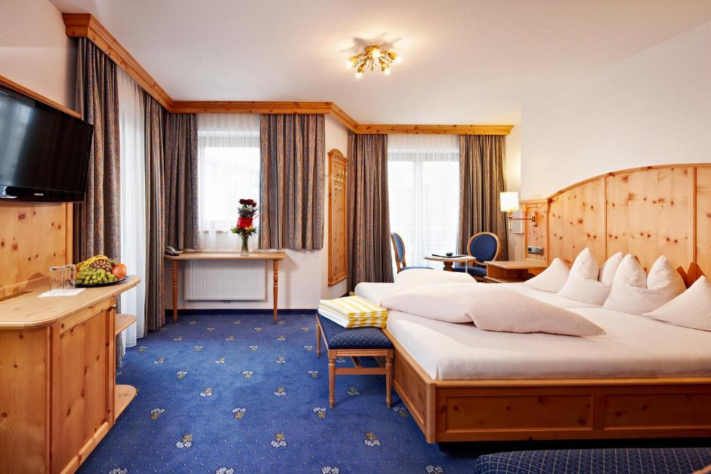 Двухместный (Стандартный двухместный номер с 1 кроватью и балконом) отеля Hotel Jägerhof, Целль-ам-Циллер