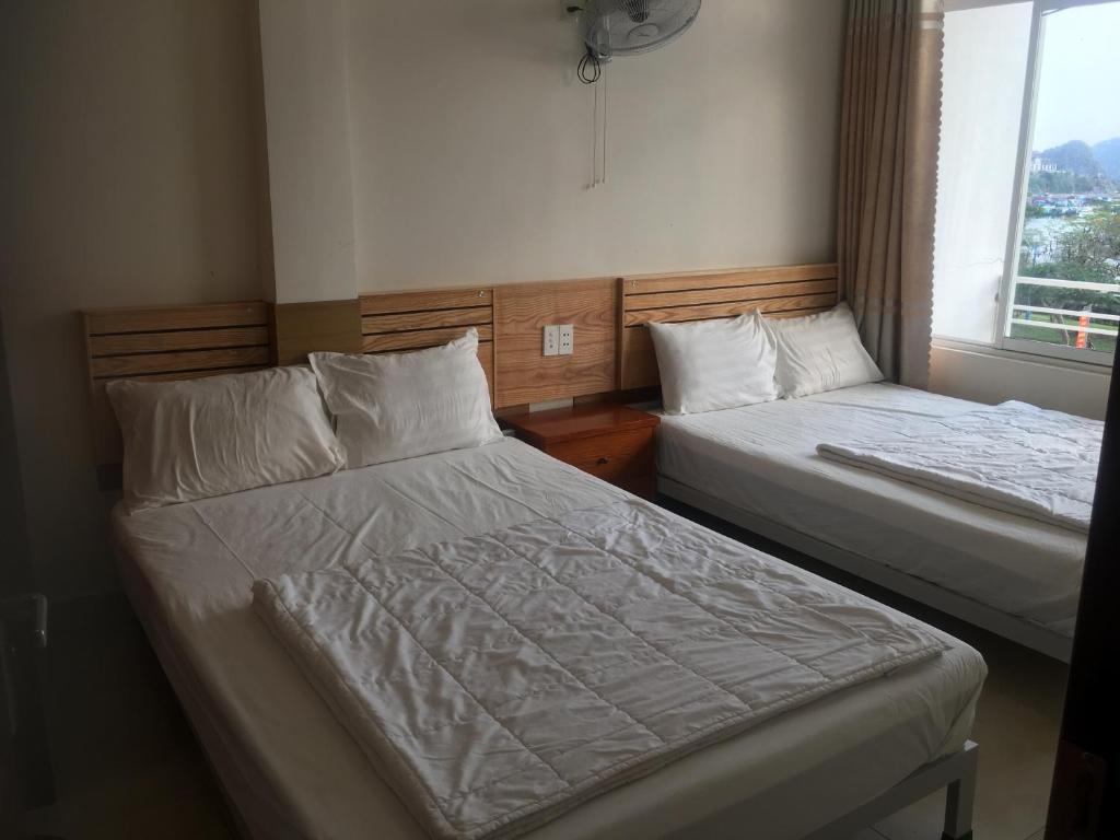 Двухместный (Двухместный номер Делюкс с 1 кроватью или 2 отдельными кроватями и видом на море) отеля Phuong Phuong Hotel, Катба