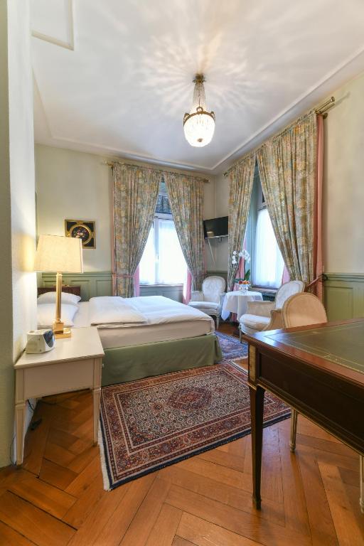 Двухместный (Стандартный двухместный номер с 1 кроватью или 2 отдельными кроватями) отеля Hotel Park Villa, Шаффхаузен