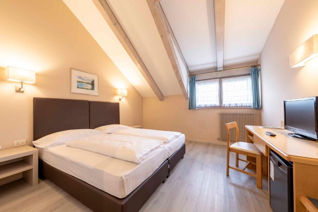 Двухместный (Двухместный номер с 1 кроватью или 2 отдельными кроватями) отеля Business Resort Parkhotel Werth, Больцано