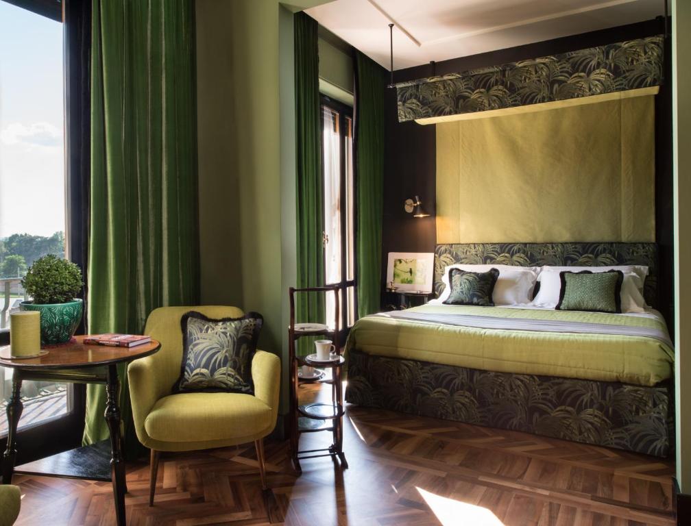 Сьюит (Полулюкс с балконом) отеля Velona's Jungle Luxury Suites, Флоренция
