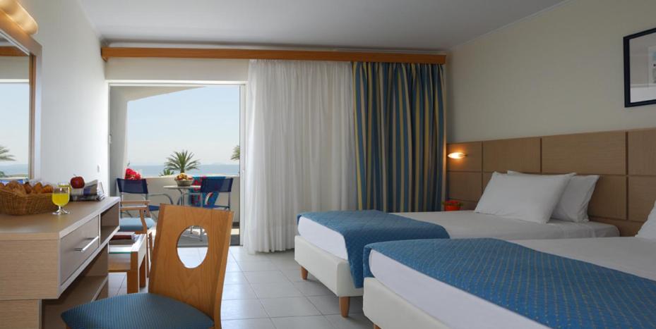 Двухместный (Двухместный номер с 1 кроватью или 2 отдельными кроватями) курортного отеля Kinetta Beach Resort and Spa, Кинета