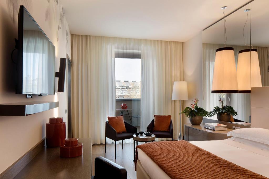 Двухместный (Двухместный номер Делюкс с 1 кроватью или 2 отдельными кроватями и окном) отеля Starhotels Echo, Милан