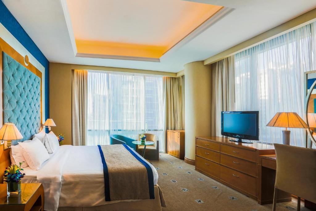Двухместный (Стандартный двухместный номер с 1 кроватью или 2 отдельными кроватями) отеля Byblos Hotel, Дубай