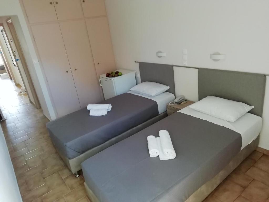 Двухместный (Двухместный номер с 1 кроватью или 2 отдельными кроватями и боковым видом на море) отеля GOLDEN STAR, Агия-Марина